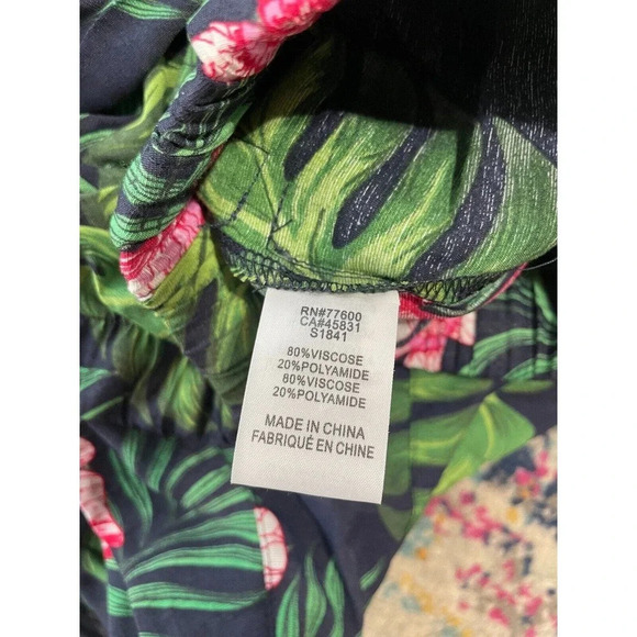 Free People Sandrine Rose Bush Pants Navy Blue Palm Trees Tie Waist Cropped Sz M - Picture 14 of 15